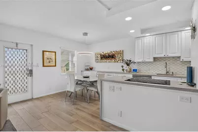 3052 Guildford C #3052, Boca Raton, FL 33434 - Photo 3