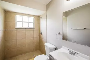 10352 SW 208th Ln, Cutler Bay, FL 33189 - Photo 17