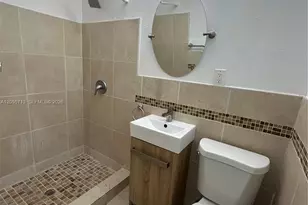 1025 Meridian Ave, Miami Beach, FL 33139 - Photo 5