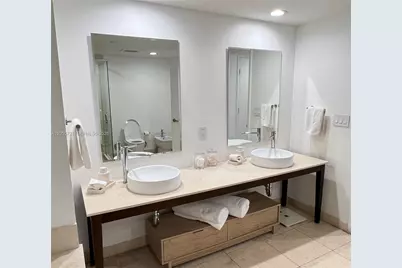 495 Brickell Ave #BAY406, Miami, FL 33131 - Photo 9