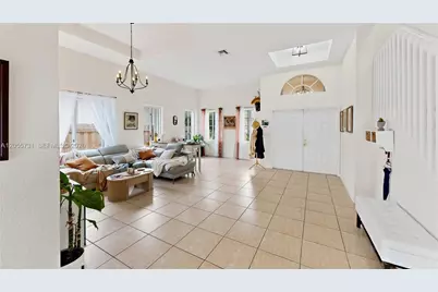 2002 NE 39th Ter, Homestead, FL 33033 - Photo 9