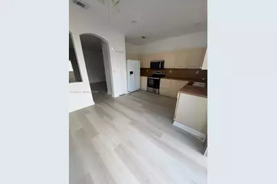 5420 NW 107th Ave #301, Doral, FL 33178 - Photo 5