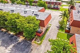 260 NW 107th Ave, Miami, FL 33172 - Photo 33