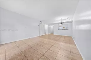 260 NW 107th Ave, Miami, FL 33172 - Photo 5