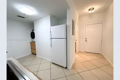 2630 SW 28th St #44, Miami, FL 33133 - Photo 5
