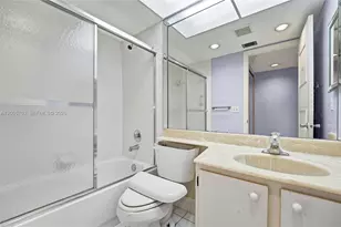 12500 SW 5th Ct, Pembroke Pines, FL 33027 - Photo 25