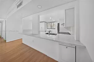 8045 SW 107th Ave, Miami, FL 33173 - Photo 13