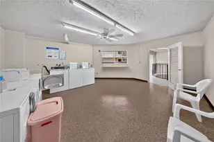 8045 SW 107th Ave, Miami, FL 33173 - Photo 35
