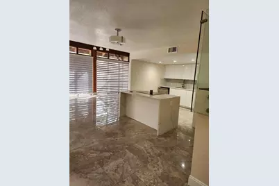 11130 N Lakeview Dr #1, Pembroke Pines, FL 33026 - Photo 5