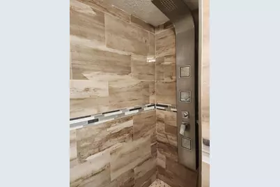 11130 N Lakeview Dr #1, Pembroke Pines, FL 33026 - Photo 15