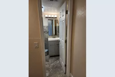 11130 N Lakeview Dr #1, Pembroke Pines, FL 33026 - Photo 11