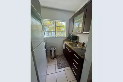 345 Collins Ave #4, Miami Beach, FL 33139 - Photo 7