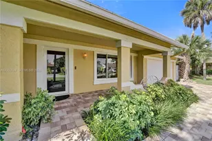 11720 SW 59th Ct, Cooper City, FL 33330 - Photo 3