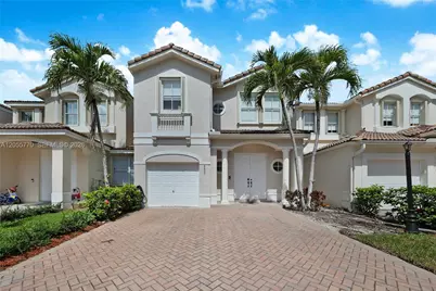 4850 NW 108th Pl, Doral, FL 33178 - Photo 1