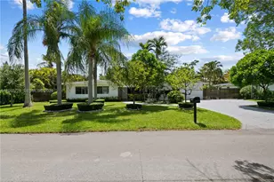 12900 SW 82nd Pl, Pinecrest, FL 33156 - Photo 1