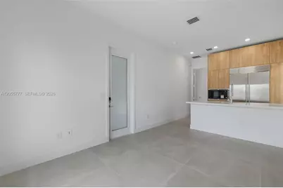 19670 NE 14th Ct #19670, Miami, FL 33179 - Photo 25