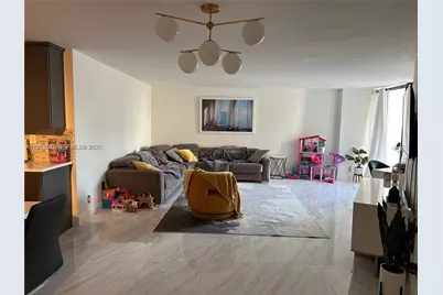 800 Parkview Dr #412, Hallandale Beach, FL 33009 - Photo 3