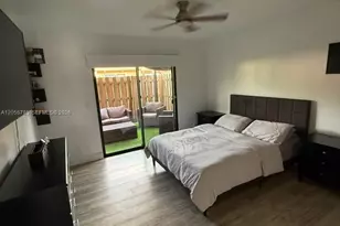 8167 SW 24th St, Davie, FL 33324 - Photo 11