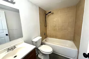 1525 NE 135th St, North Miami, FL 33161 - Photo 5