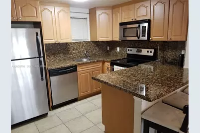 8290 Lake Dr #440, Doral, FL 33166 - Photo 3