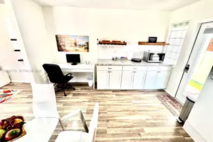 18701 Wentworth Dr, Hialeah, FL 33015 - Photo 39