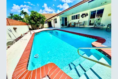 18701 Wentworth Dr, Hialeah, FL 33015 - Photo 47