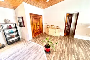 18701 Wentworth Dr, Hialeah, FL 33015 - Photo 5