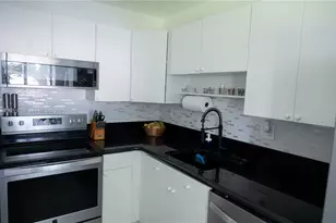 508 Gardens Dr, Pompano Beach, FL 33069 - Photo 3