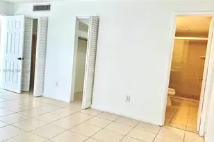 1302 NE 191st St, Miami, FL 33179 - Photo 21