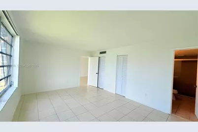 1302 NE 191st St #A118, Miami, FL 33179 - Photo 17