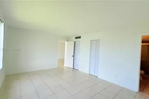1302 NE 191st St, Miami, FL 33179 - Photo 17
