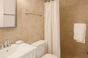 905 Brickell Bay Dr, Miami, FL 33131 - Photo 9