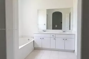 16654 SW 83rd Ln, Miami, FL 33193 - Photo 23