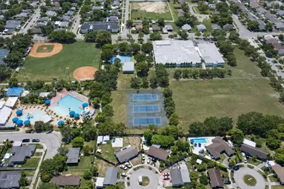 10221 SW 169th St, Miami, FL 33157 - Photo 23