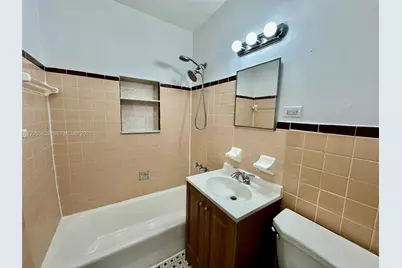 1050 NW 127th St #., North Miami, FL 33168 - Photo 11