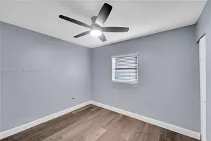 2360 NW 6th Ct, Fort Lauderdale, FL 33311 - Photo 9