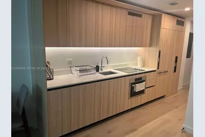 225 N Miami Ave #2310, Miami, FL 33128 - Photo 27