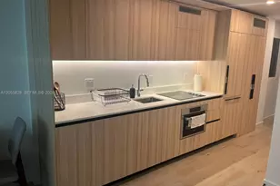 225 N Miami Ave, Miami, FL 33128 - Photo 27