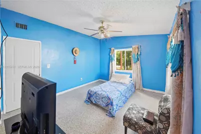 1869 NE 181st St, North Miami Beach, FL 33162 - Photo 17