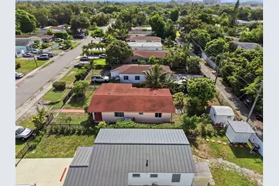 1869 NE 181st St, North Miami Beach, FL 33162 - Photo 35