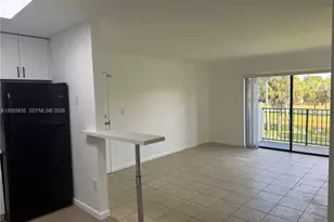 7195 NW 179th St, Hialeah, FL 33015 - Photo 3