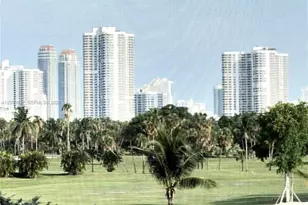 20379 W Country Club Dr, Aventura, FL 33180 - Photo 3