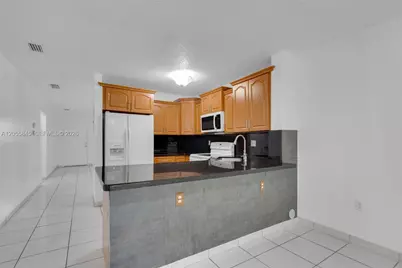 8851 NW 119th St #3112-3, Hialeah Gardens, FL 33018 - Photo 11