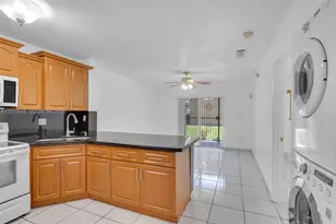 8851 NW 119th St, Hialeah Gardens, FL 33018 - Photo 7