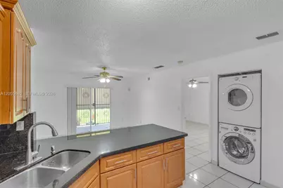 8851 NW 119th St #3112-3, Hialeah Gardens, FL 33018 - Photo 13