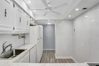 2000 Atlantic Shores Blvd #207, Hallandale Beach, FL 33009 - Photo 9