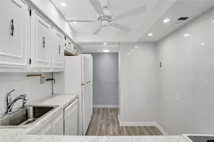 2000 Atlantic Shores Blvd, Hallandale Beach, FL 33009 - Photo 9