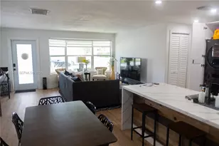 7330 NW 1st Ct, Pembroke Pines, FL 33024 - Photo 5