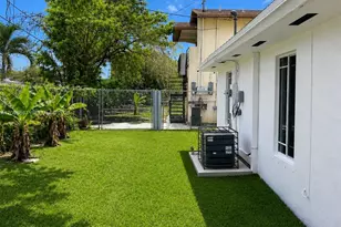 7529 NW 1st Ave, Miami, FL 33150 - Photo 13