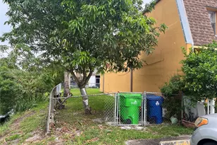 5950 NW 29th Pl, Sunrise, FL 33313 - Photo 3